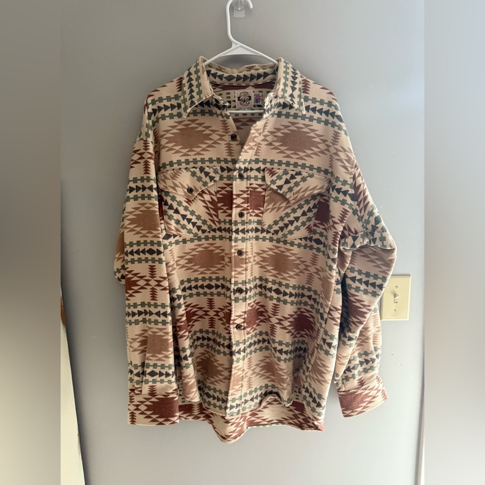 Men's Casual Button Down Shacket - Geometric Pattern